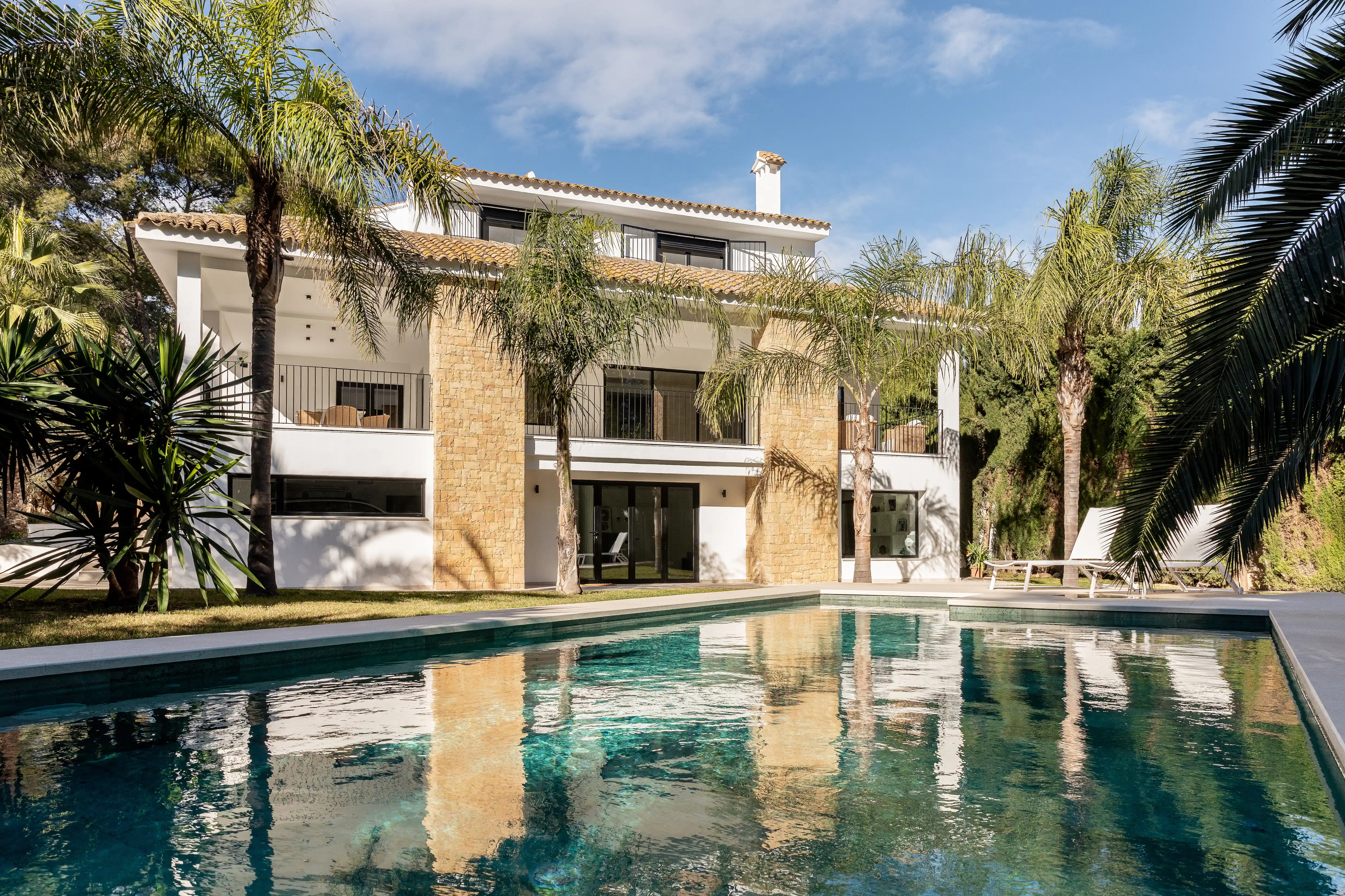 Campolivar 1 luxury rénovation de maison projet cover image