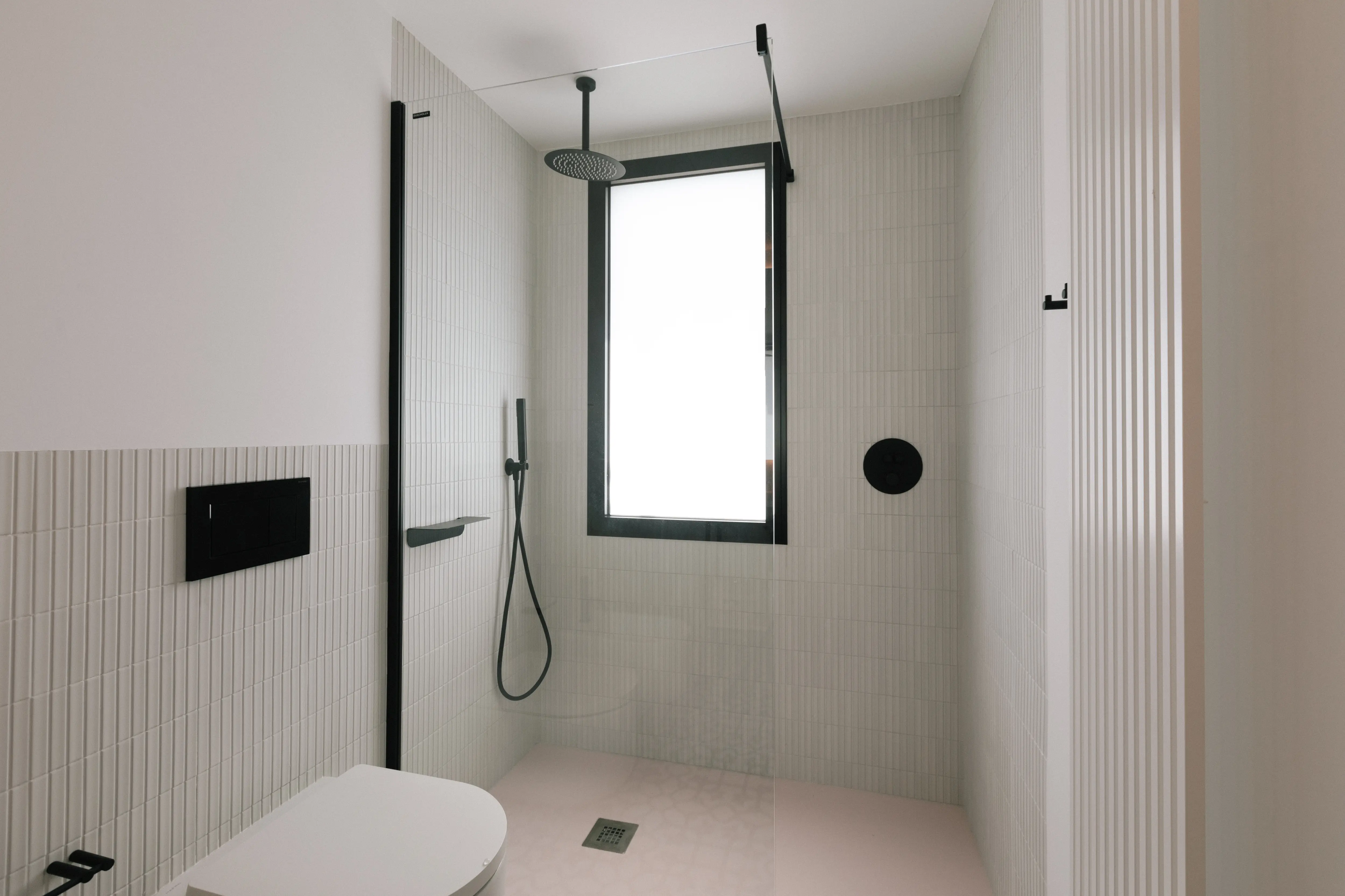 Rénovation de salle de bains detail in Campolivar Valence image 50