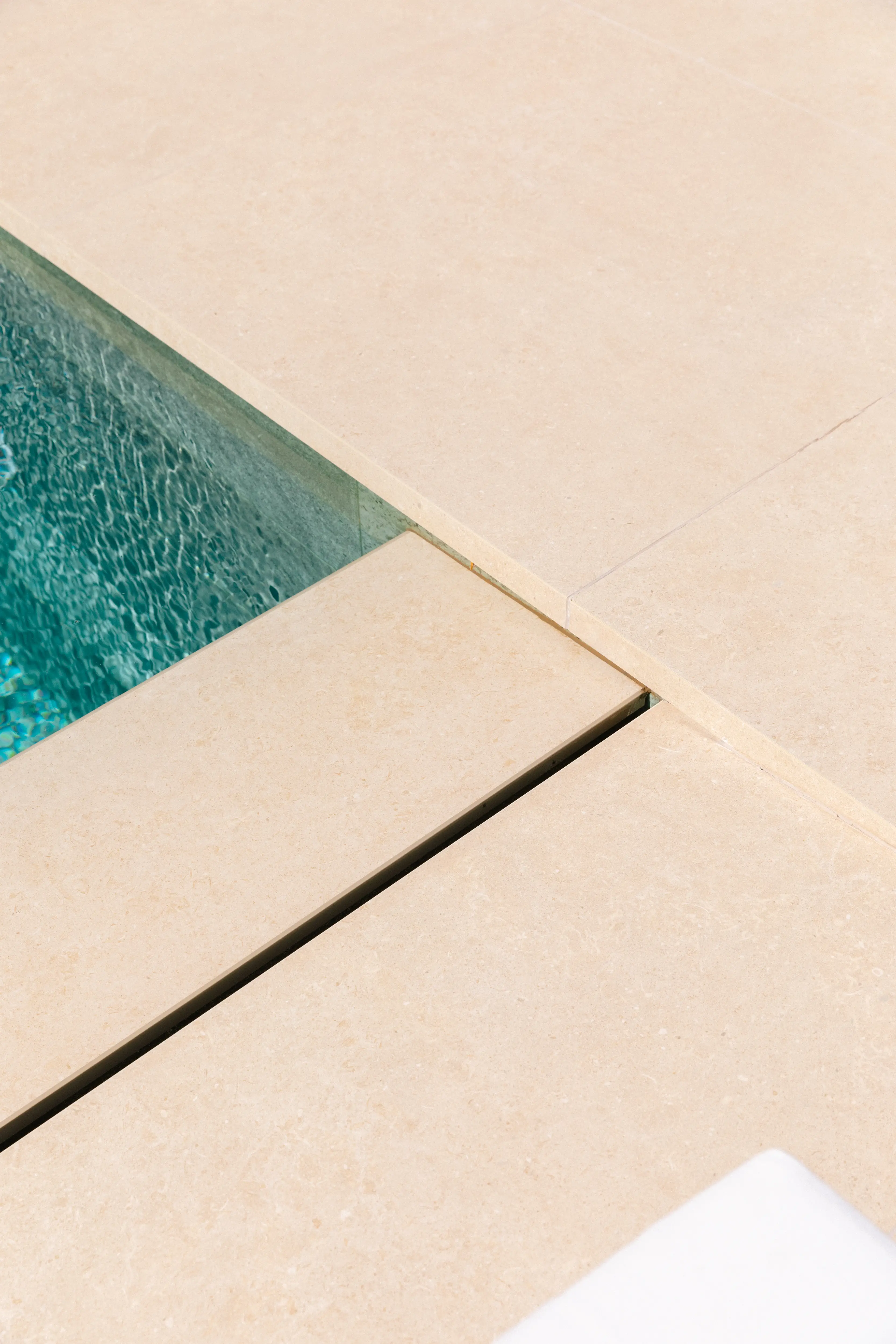 Outdoor terrace and pool area after rénovation de villa in Campolivar Valence image 80